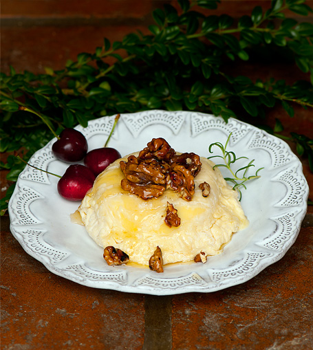 Formaggio tiepido con noci trifolati